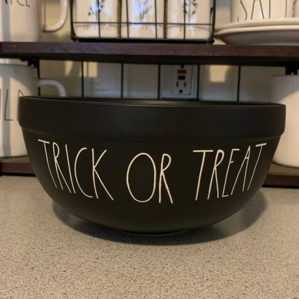 Rae Dunn Trick or Treat Mixing/Candy Bowl - Picture 1 of 1